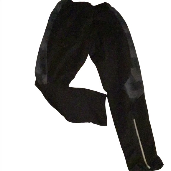 Boy’s pre worn good condition CB size 4T athletic joggers black reflective zip - Picture 4 of 12